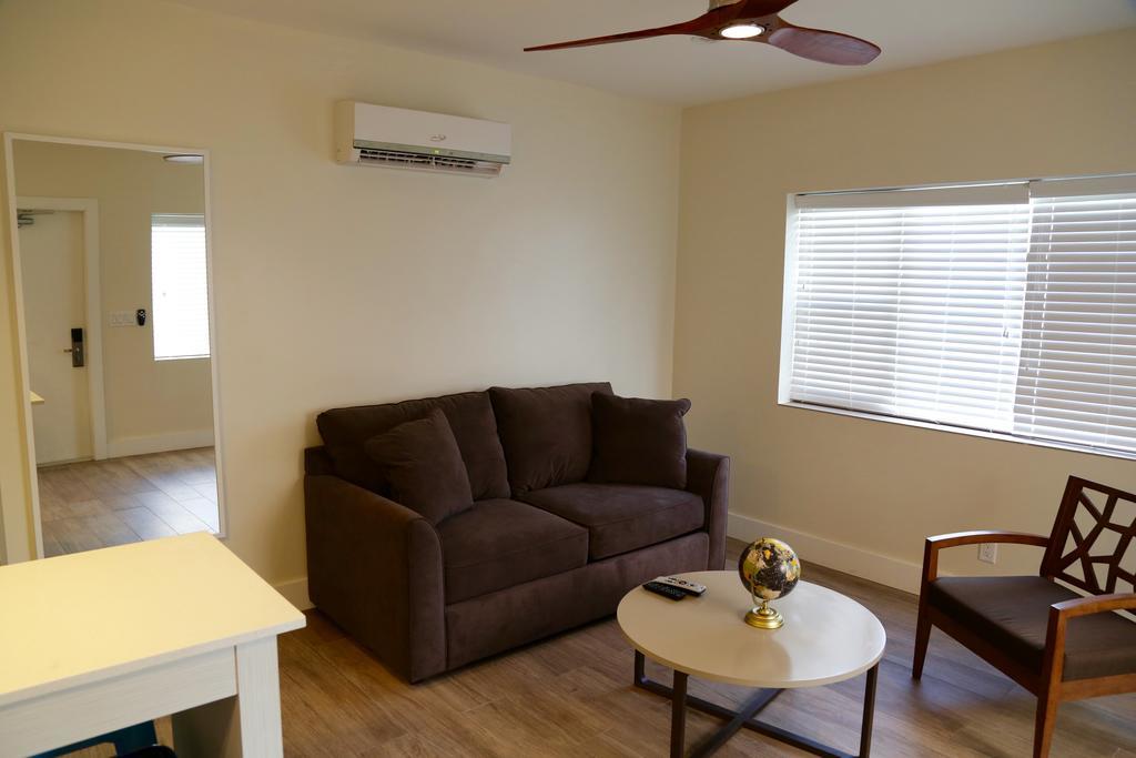 Fala Hotel Fort Lauderdale Bagian luar foto